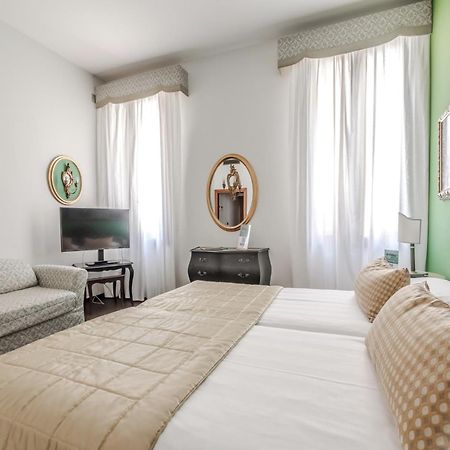 Hotiday Room Collection - Venezia Santa Lucia Buitenkant foto