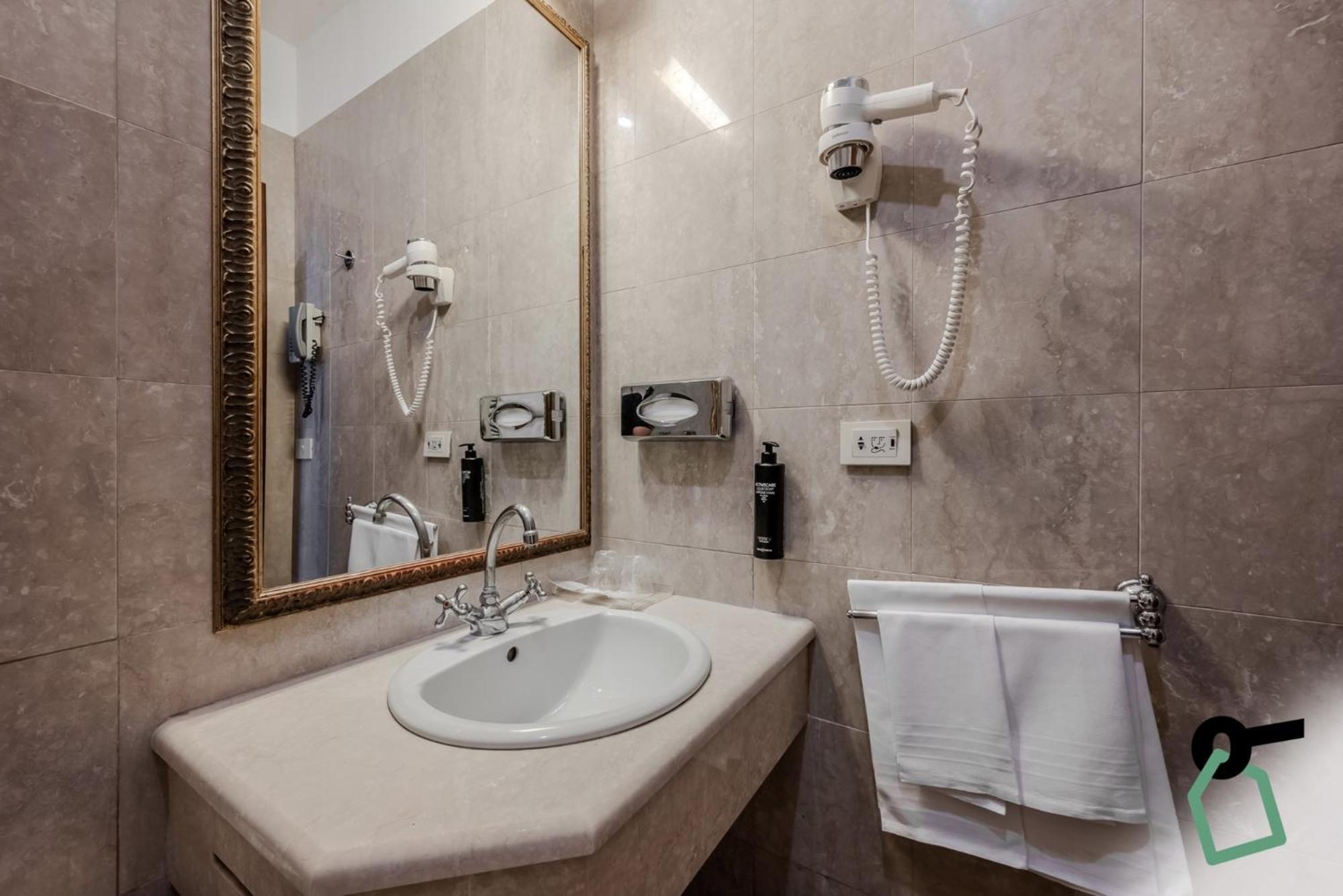 Hotiday Room Collection - Venezia Santa Lucia Buitenkant foto