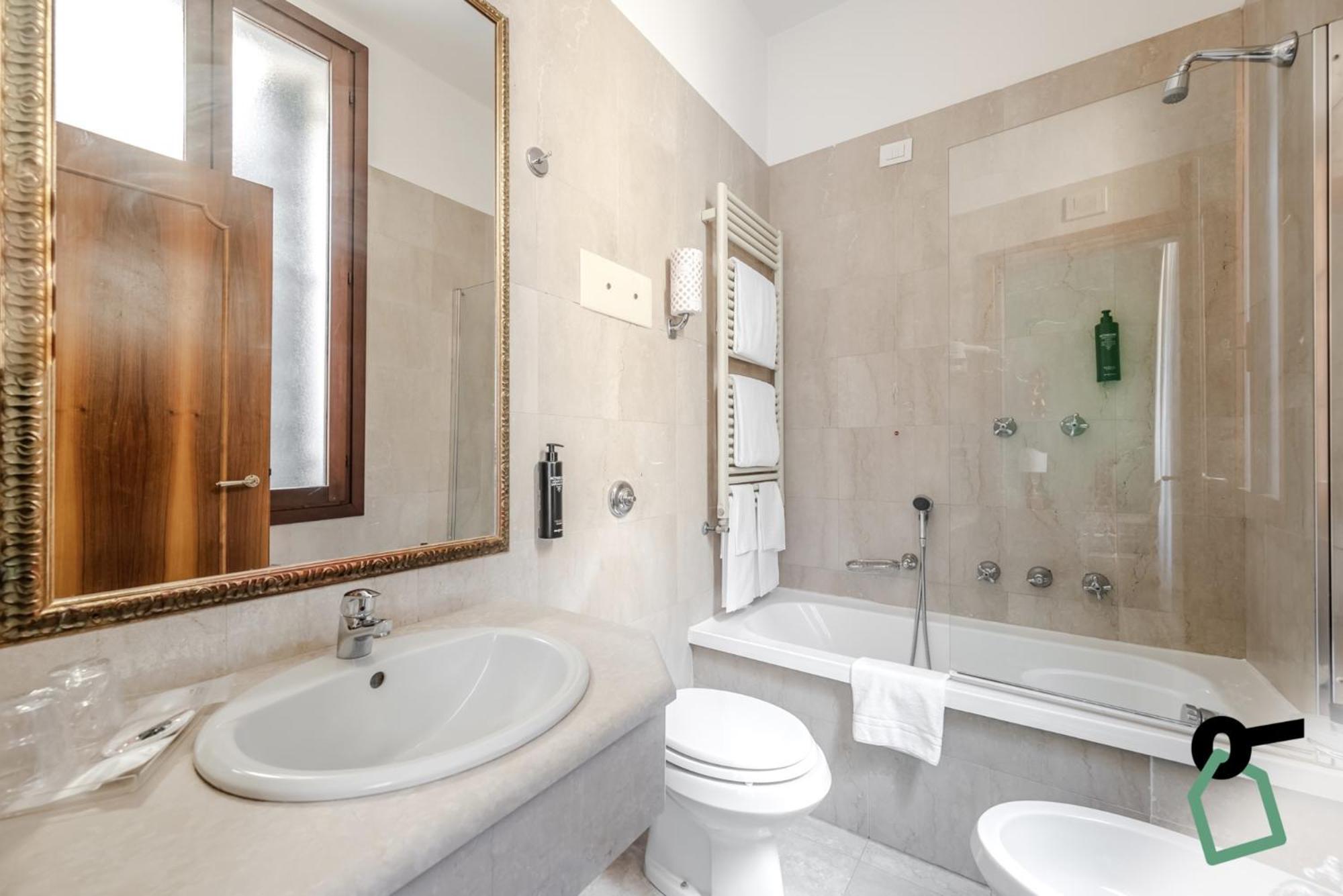 Hotiday Room Collection - Venezia Santa Lucia Buitenkant foto